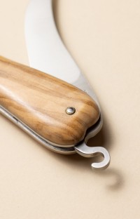 Bixia, wooden pepper shaped knife