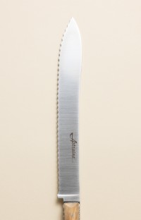 Artzaina, wooden bread knife